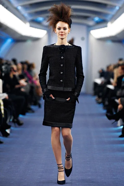 Look 12